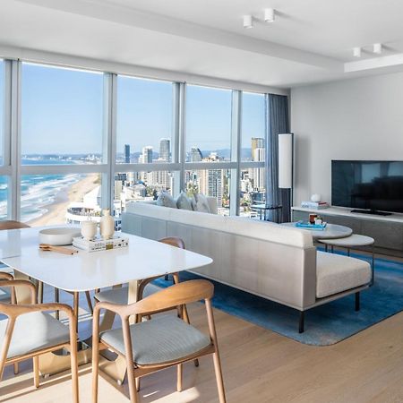 The Langham, Gold Coast And Jewel Residences 외부 사진 The living room of a typical apartment