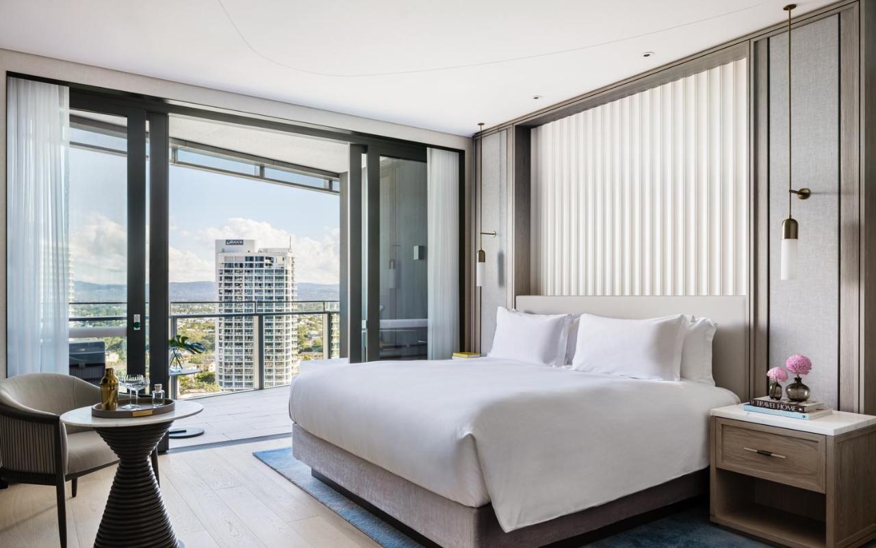 The Langham, Gold Coast And Jewel Residences 외부 사진 A bedroom at The Westin Brisbane