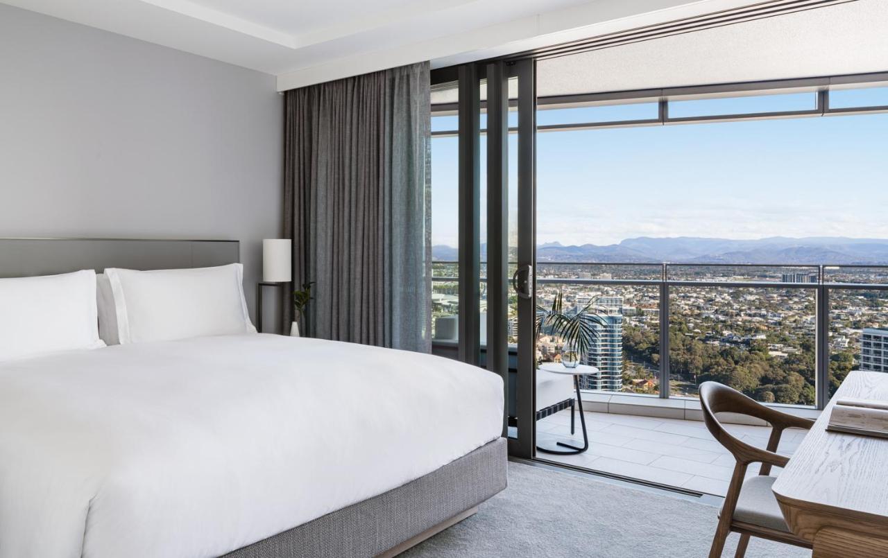 The Langham, Gold Coast And Jewel Residences 외부 사진 A bedroom at the West Hollywood hotel