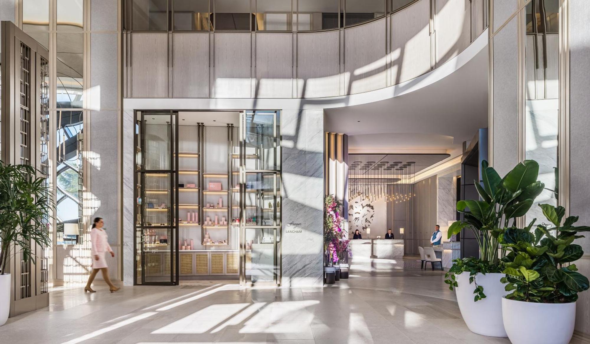 The Langham, Gold Coast And Jewel Residences 외부 사진 The lobby of the hotel